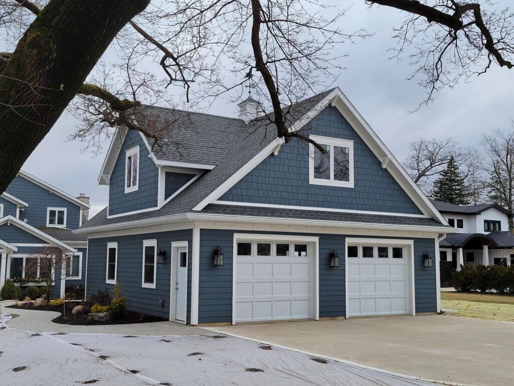 Lake Wawasee Garage