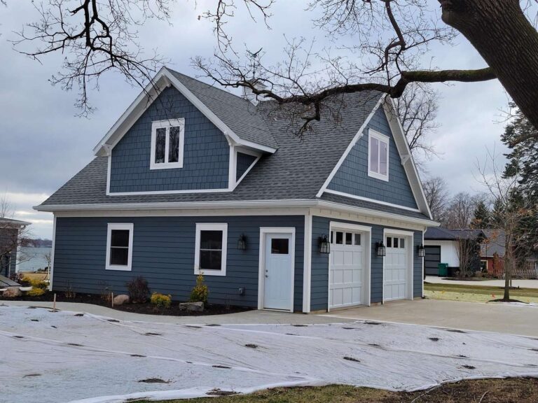 Lake Wawasee Garage