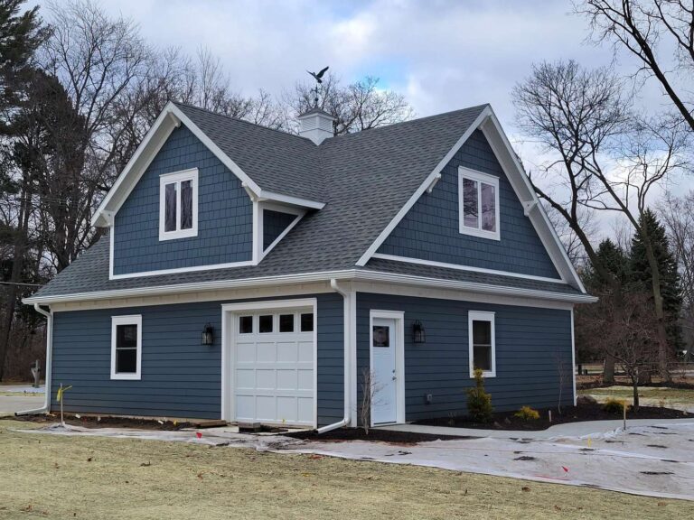Lake Wawasee Garage